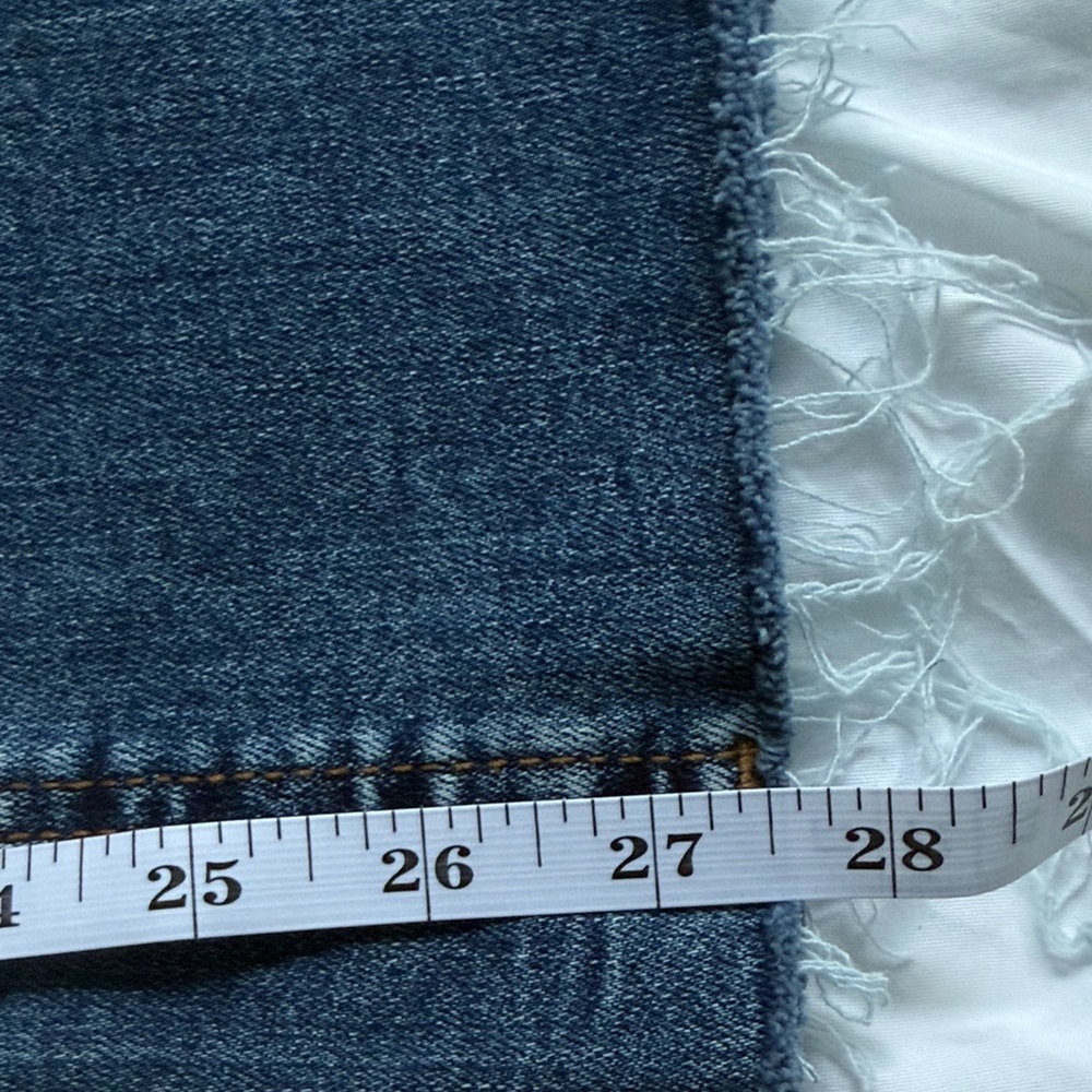 Kut from the Kloth Jeans in Blue - Picture 7 of 7